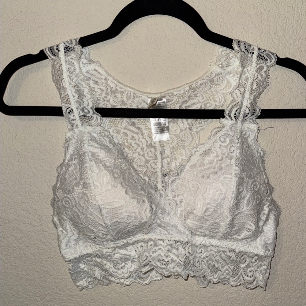 New Mix Ivory Lace Bralette